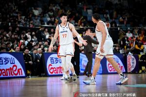 記者:張鎮麟真的是從1號位防到5號位 防守的搖擺性太強了配圖