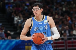 盡力了！周琦7中5高效拿下13分9籃板2助攻2蓋帽配圖