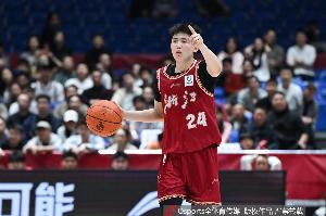 浙江男籃官方：祝賀李悅洲首次入選國家集訓(xùn)隊 既是榮譽也是挑戰(zhàn)配圖