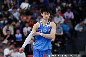 媒體人:北京全場被壓制關鍵球能力差 曾凡博對比張鎮麟相形見絀配圖