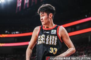 高效發揮難救主！王浩然10中6拿到17分7板1助1帽 罰球5中4配圖